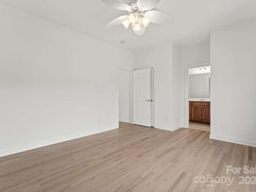 15009 Lisha Lane, Charlotte, NC 28277.  MLS# CAR4239343, YatesRealty ID 22273. 