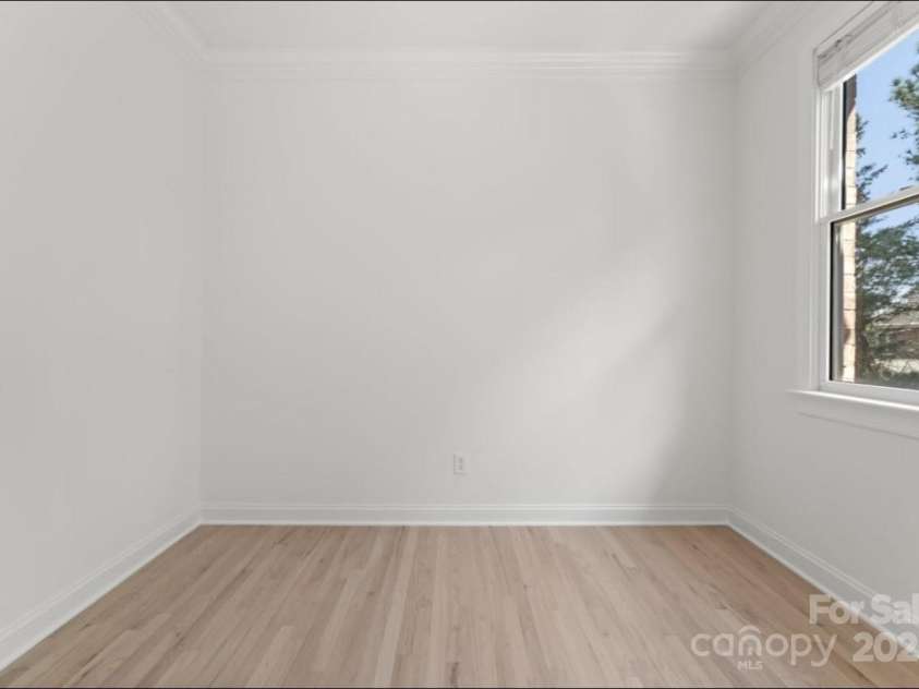 15009 Lisha Lane, Charlotte, NC 28277.  MLS# CAR4239343, YatesRealty ID 22273. 