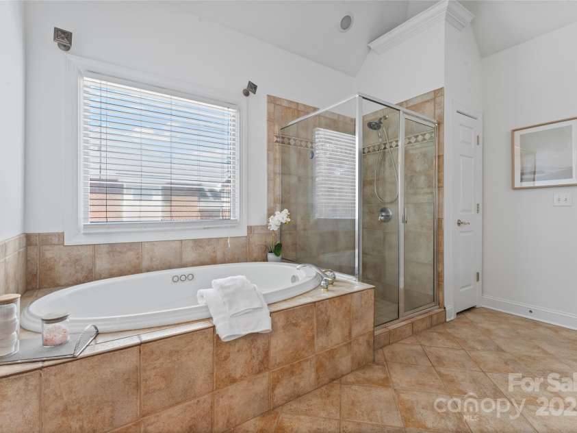 15009 Lisha Lane, Charlotte, NC 28277.  MLS# CAR4239343, YatesRealty ID 22273. 