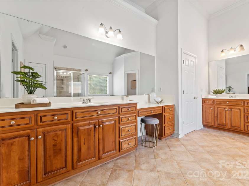 15009 Lisha Lane, Charlotte, NC 28277.  MLS# CAR4239343, YatesRealty ID 22273. 