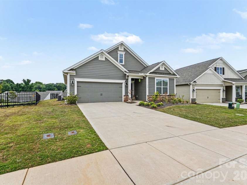 130 Ari Avenue, Troutman, NC 28166.  MLS# CAR4377945, YatesRealty ID 22274. 