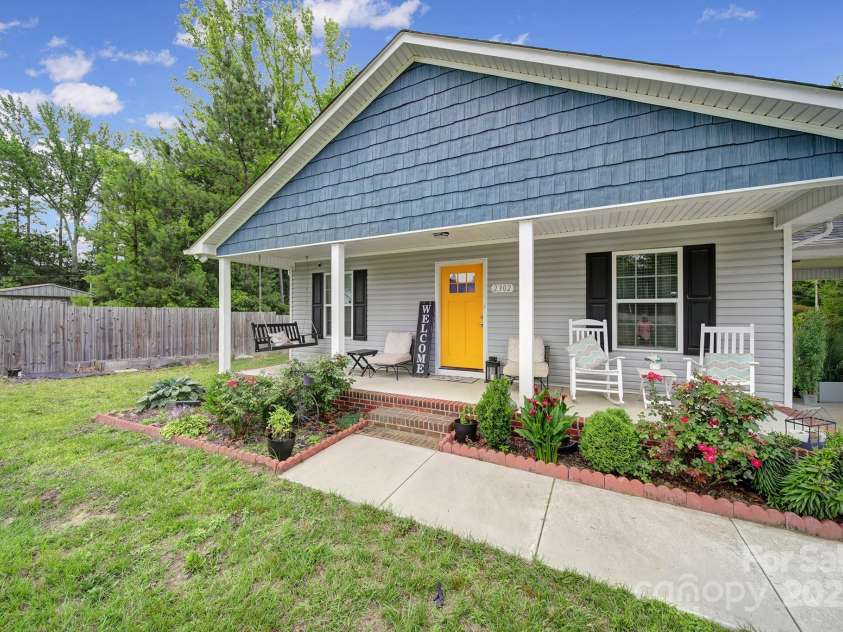 2302 Douglas Road, Lancaster, SC 29720.  MLS# CAR4264125, YatesRealty ID 22274. 