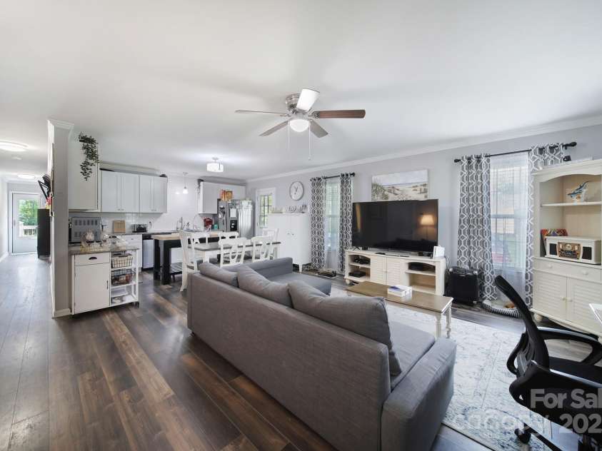 2302 Douglas Road, Lancaster, SC 29720.  MLS# CAR4264125, YatesRealty ID 22274. 