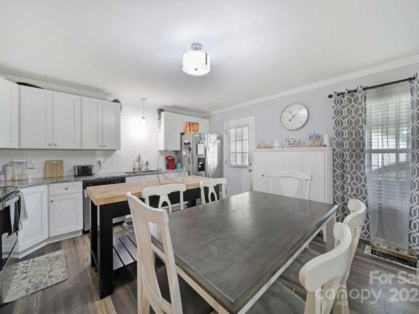 2302 Douglas Road, Lancaster, SC 29720.  MLS# CAR4264125, YatesRealty ID 22274. 