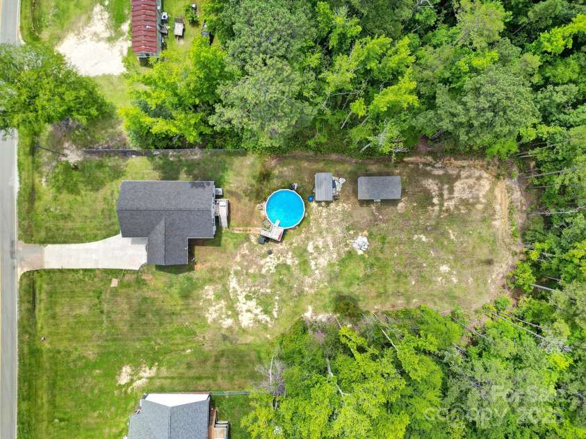 2302 Douglas Road, Lancaster, SC 29720.  MLS# CAR4264125, YatesRealty ID 22274. 