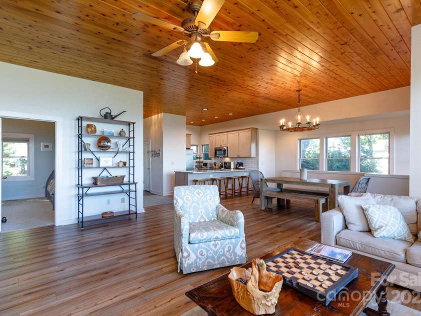 114 Slickrock Road, Burnsville, NC 28714.  MLS# CAR4269571, YatesRealty ID 22275. 