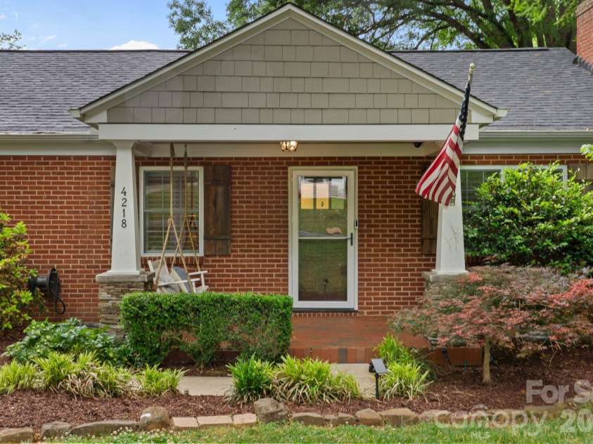 4218 Windemere Lane, Charlotte, NC 28211.  MLS# CAR4358912, YatesRealty ID 22275. 