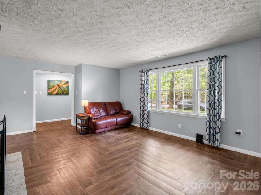 92 Greenwood Acres Drive, Mills River, NC 28759.  MLS# CAR4379255, YatesRealty ID 22276. 