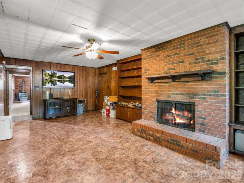 92 Greenwood Acres Drive, Mills River, NC 28759.  MLS# CAR4379255, YatesRealty ID 22276. 