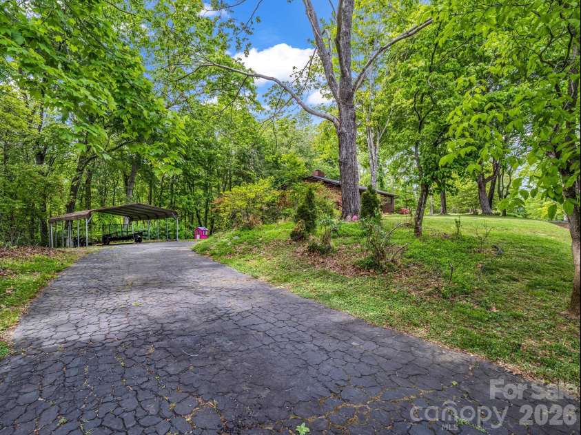 92 Greenwood Acres Drive, Mills River, NC 28759.  MLS# CAR4379255, YatesRealty ID 22276. 