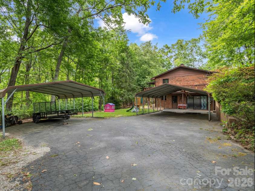 92 Greenwood Acres Drive, Mills River, NC 28759.  MLS# CAR4379255, YatesRealty ID 22276. 