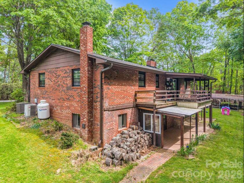 92 Greenwood Acres Drive, Mills River, NC 28759.  MLS# CAR4379255, YatesRealty ID 22276. 