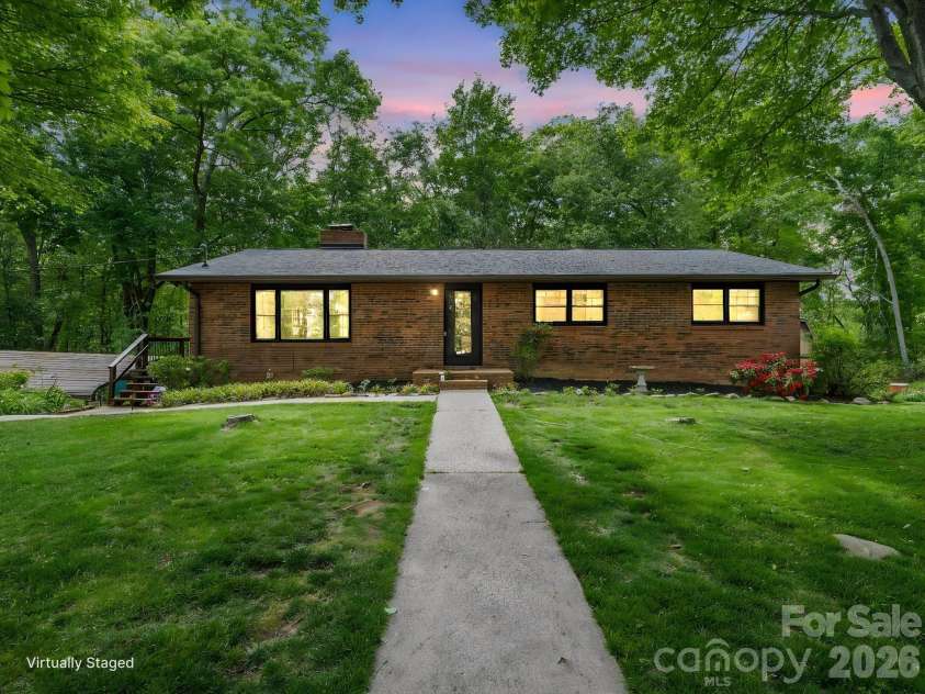 92 Greenwood Acres Drive, Mills River, NC 28759.  MLS# CAR4379255, YatesRealty ID 22276. Main level kitchen