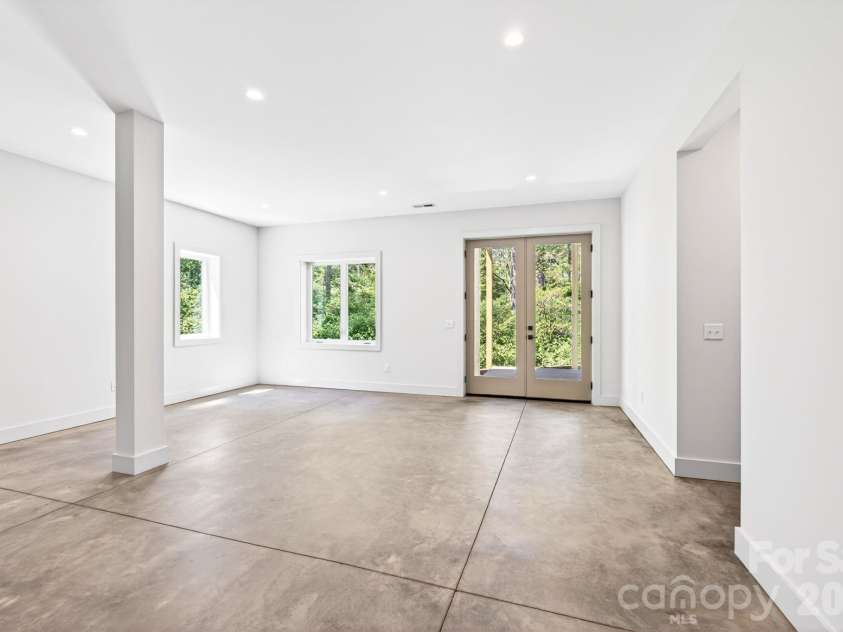 63 Orrinel Way, Asheville, NC 28806.  MLS# CAR4375047, YatesRealty ID 22277. Convenient Back Patio Access