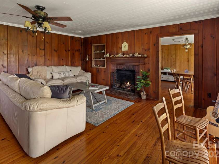 139 Neely Road, Brevard, NC 28712.  MLS# CAR4190177, YatesRealty ID 22278. 