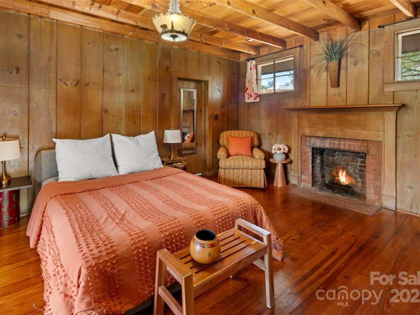 139 Neely Road, Brevard, NC 28712.  MLS# CAR4190177, YatesRealty ID 22278. 