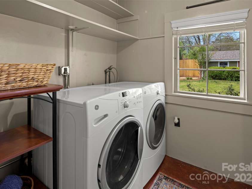 139 Neely Road, Brevard, NC 28712.  MLS# CAR4190177, YatesRealty ID 22278. 