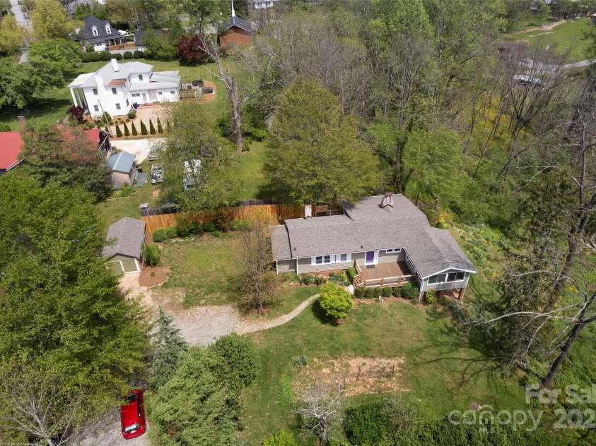 139 Neely Road, Brevard, NC 28712.  MLS# CAR4190177, YatesRealty ID 22278. 