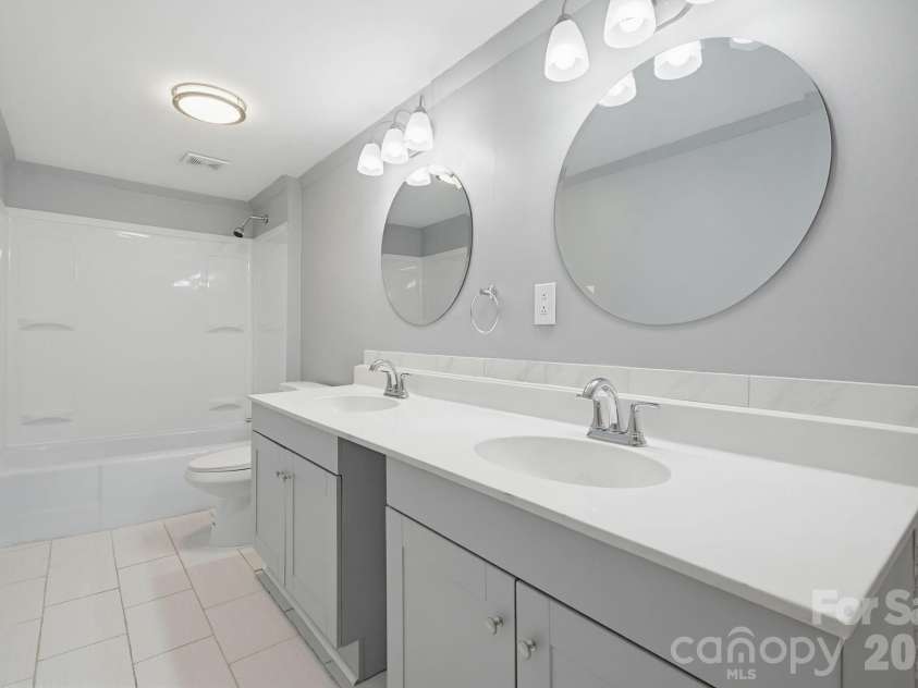 314 Ridge Avenue, Kannapolis, NC 28083.  MLS# CAR4376356, YatesRealty ID 22278. 