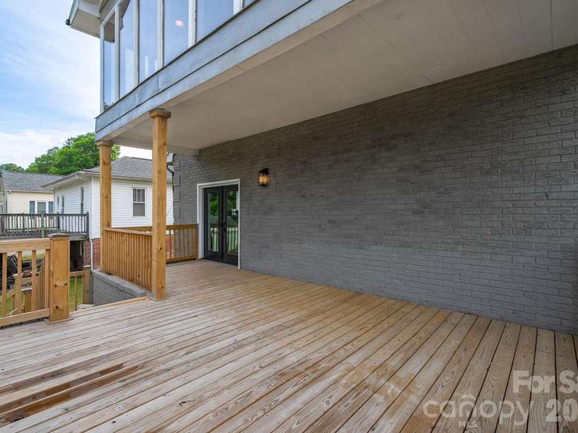 314 Ridge Avenue, Kannapolis, NC 28083.  MLS# CAR4376356, YatesRealty ID 22278. 