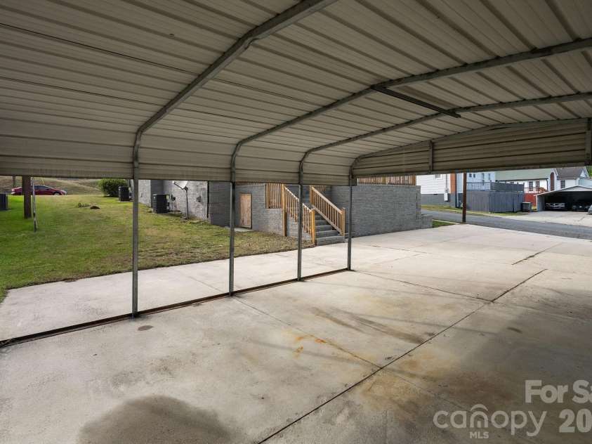 314 Ridge Avenue, Kannapolis, NC 28083.  MLS# CAR4376356, YatesRealty ID 22278. 