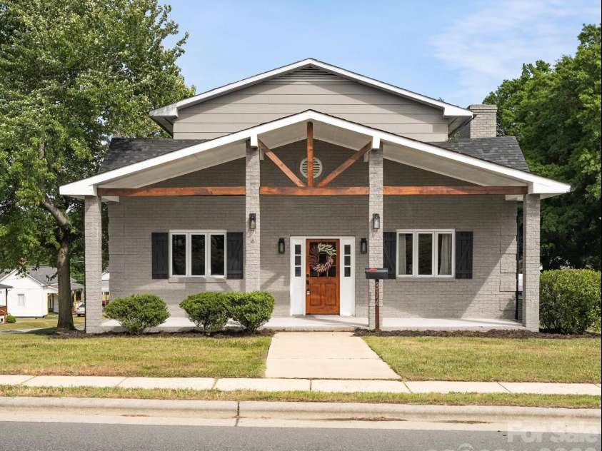 314 Ridge Avenue, Kannapolis, NC 28083.  MLS# CAR4376356, YatesRealty ID 22278. 
