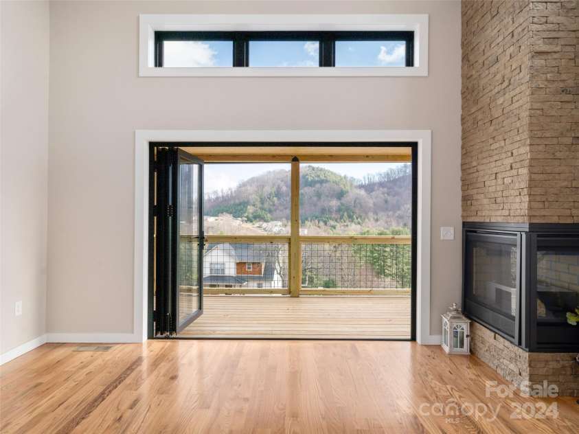 154 Aster Ridge Drive, Waynesville, NC 28786.  MLS# CAR4205694, YatesRealty ID 22279. 