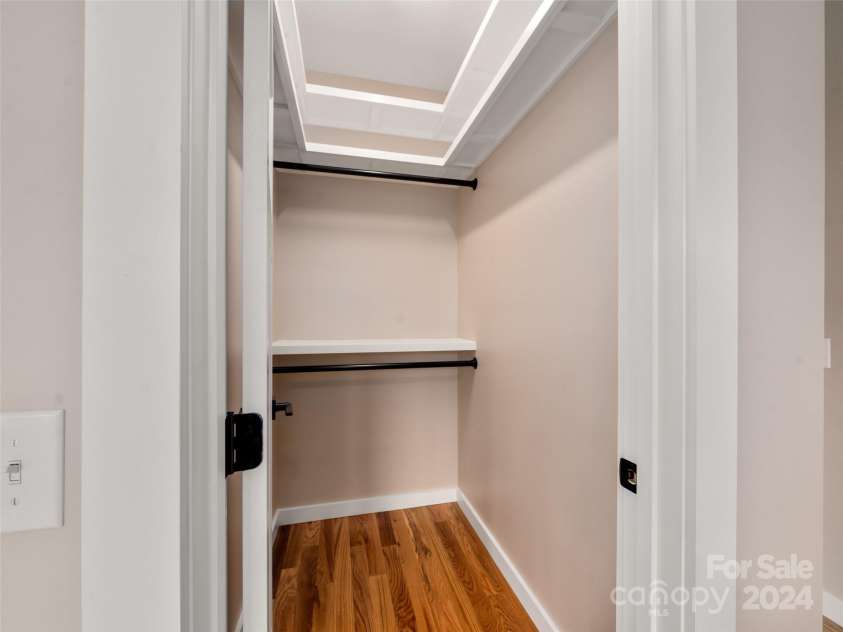 154 Aster Ridge Drive, Waynesville, NC 28786.  MLS# CAR4205694, YatesRealty ID 22279. 