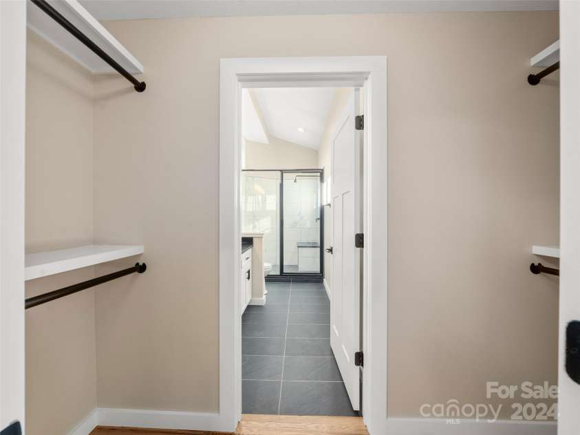 154 Aster Ridge Drive, Waynesville, NC 28786.  MLS# CAR4205694, YatesRealty ID 22279. 