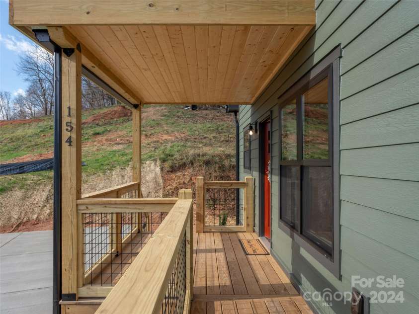 154 Aster Ridge Drive, Waynesville, NC 28786.  MLS# CAR4205694, YatesRealty ID 22279. 