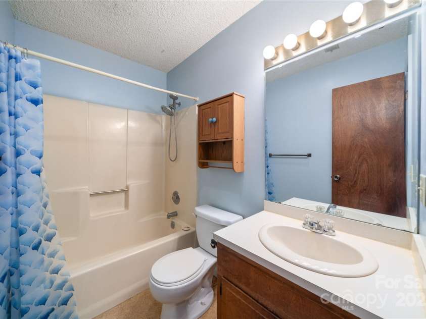 94 Market Street, Maggie Valley, NC 28751.  MLS# CAR4277066, YatesRealty ID 2228. 2nd bedroom