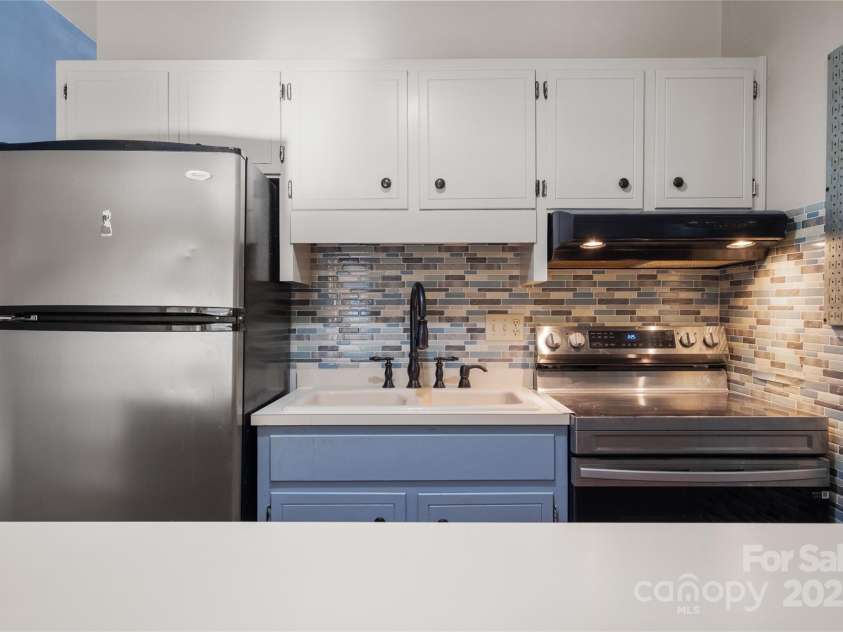 94 Market Street, Maggie Valley, NC 28751.  MLS# CAR4277066, YatesRealty ID 2228. 