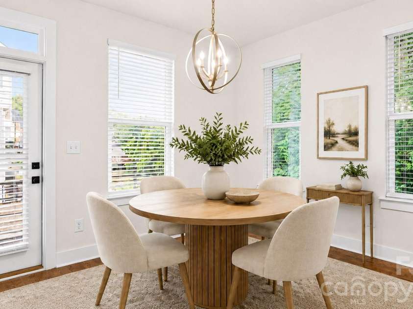 5003 York Park Lane, Charlotte, NC 28217.  MLS# CAR4377188, YatesRealty ID 22280. 