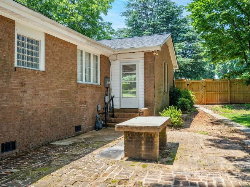 318 Peeler Street, Salisbury, NC 28146.  MLS# CAR4270125, YatesRealty ID 22281. Patio