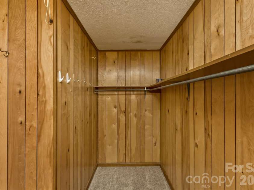 7 Teaneck Circle, Hendersonville, NC 28791.  MLS# CAR4369967, YatesRealty ID 22283. Walk in closet.  Deep and wide!
