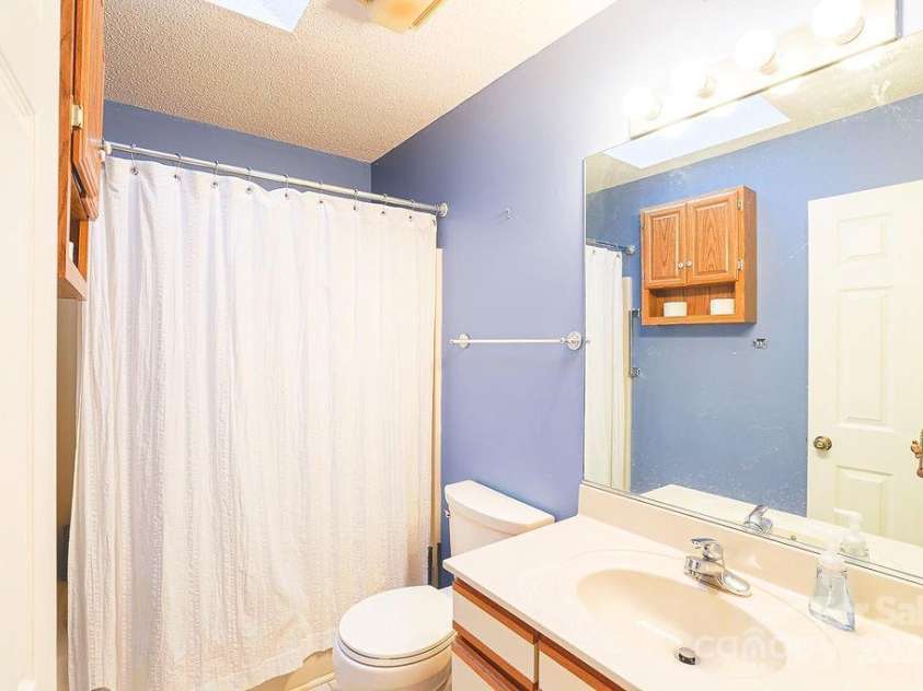869 Sandburg Terrace, Hendersonville, NC 28791.  MLS# CAR4152021, YatesRealty ID 22283. 