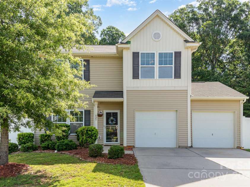 523 Smokehouse Lane, Albemarle, NC 28001.  MLS# CAR4273107, YatesRealty ID 22284. 