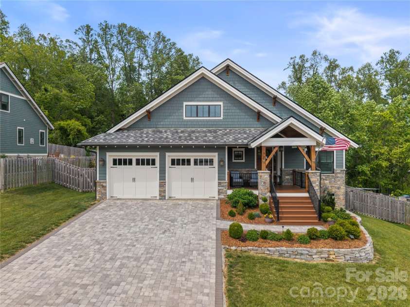 73 Starwood Valley Trail, Arden, NC 28704.  MLS# CAR4377343, YatesRealty ID 22284. 