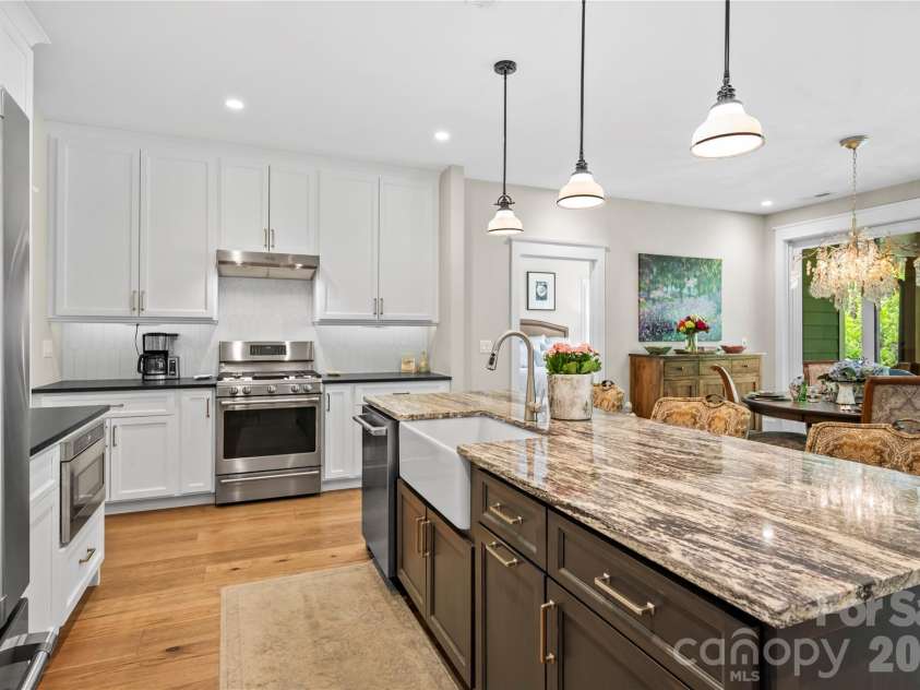 73 Starwood Valley Trail, Arden, NC 28704.  MLS# CAR4377343, YatesRealty ID 22284. 
