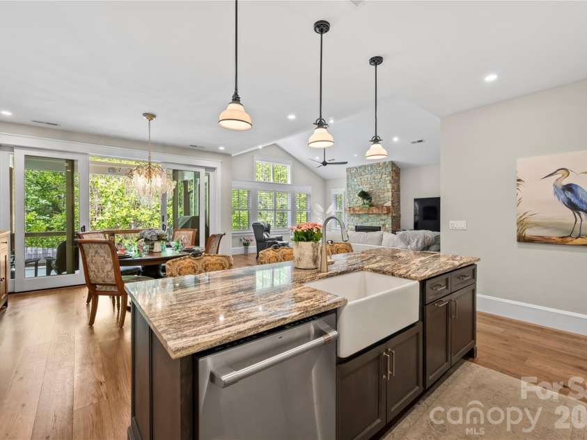 73 Starwood Valley Trail, Arden, NC 28704.  MLS# CAR4377343, YatesRealty ID 22284. 