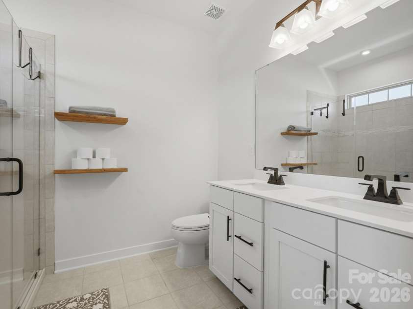108 Helm Lane, Mooresville, NC 28117.  MLS# CAR4420878, YatesRealty ID 22285. Primary Bathroom