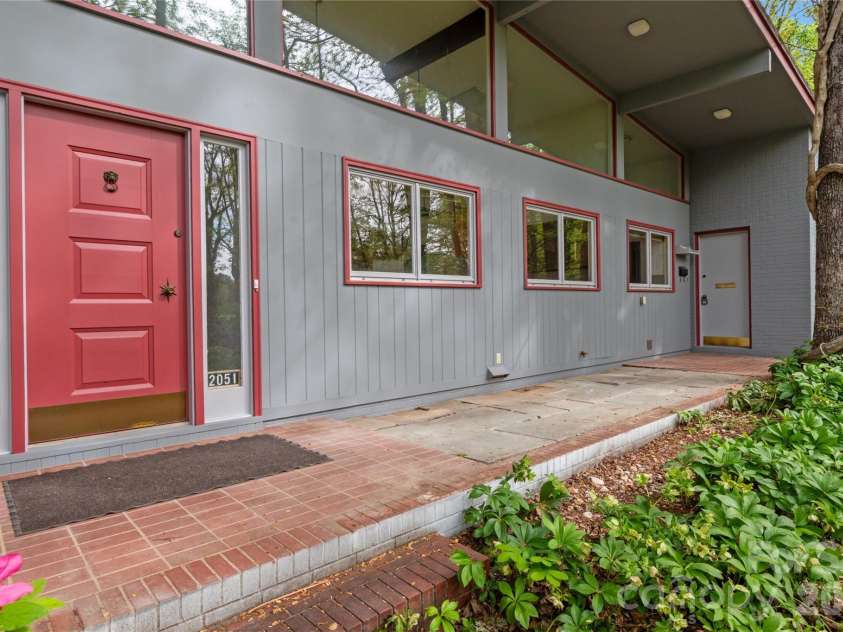 2051 Royall Drive, Winston Salem, NC 27106.  MLS# CAR4381495, YatesRealty ID 22287. 