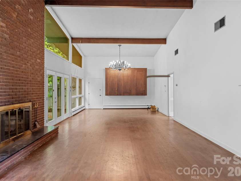 2051 Royall Drive, Winston Salem, NC 27106.  MLS# CAR4381495, YatesRealty ID 22287. 