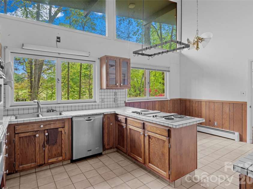 2051 Royall Drive, Winston Salem, NC 27106.  MLS# CAR4381495, YatesRealty ID 22287. 