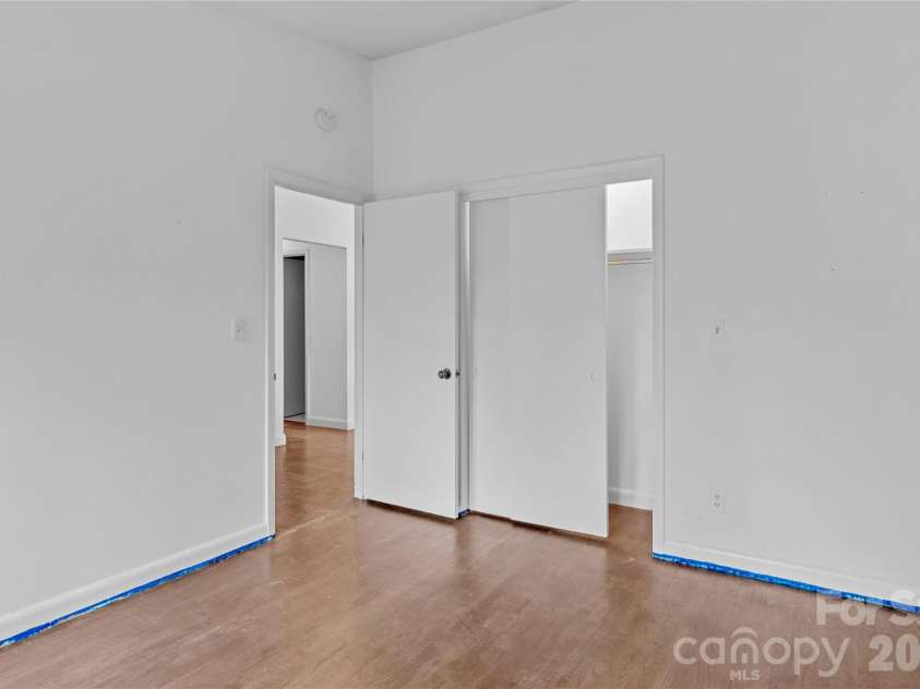 2051 Royall Drive, Winston Salem, NC 27106.  MLS# CAR4381495, YatesRealty ID 22287. 