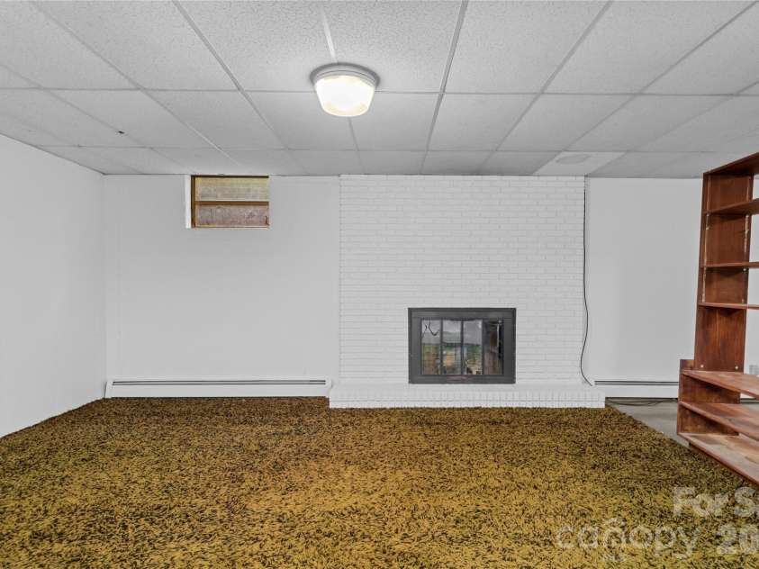 2051 Royall Drive, Winston Salem, NC 27106.  MLS# CAR4381495, YatesRealty ID 22287. 