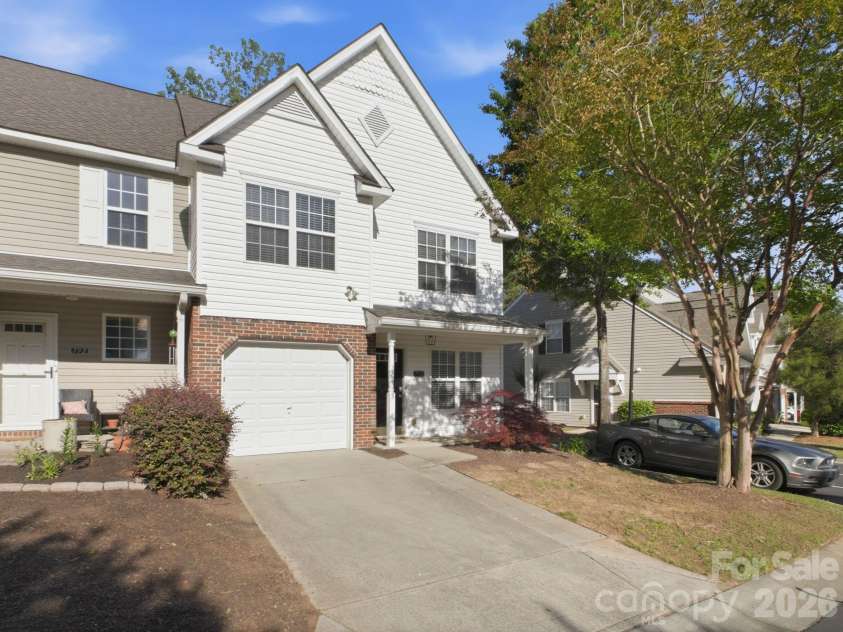790 Rock Lake Glen, Fort Mill, SC 29715.  MLS# CAR4381481, YatesRealty ID 22288. 