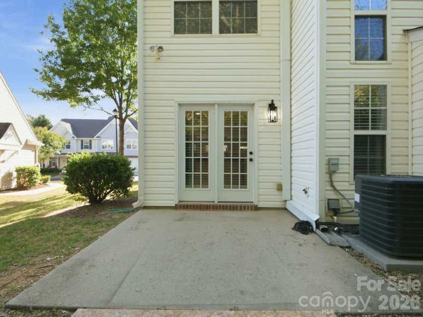 790 Rock Lake Glen, Fort Mill, SC 29715.  MLS# CAR4381481, YatesRealty ID 22288. 