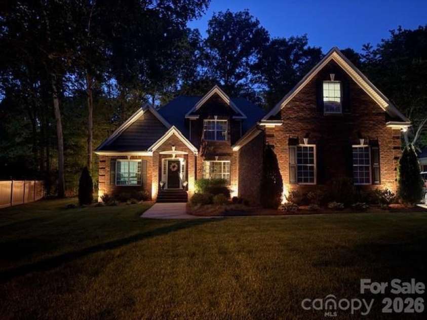 3507 Savannah Way, Monroe, NC 28110.  MLS# CAR4381080, YatesRealty ID 22289. 