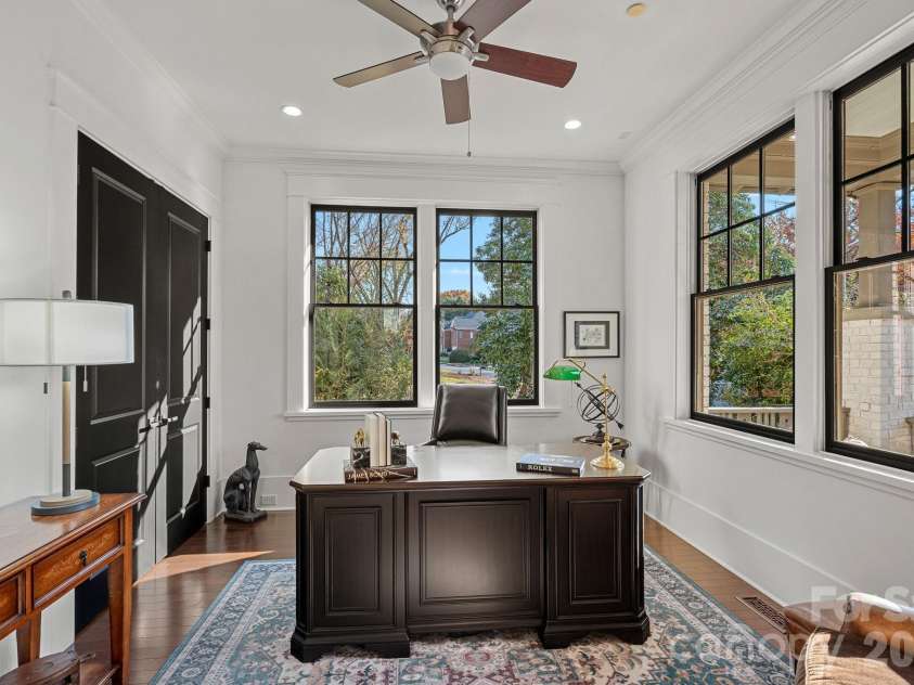 206 Meadowbrook Road, Charlotte, NC 28211.  MLS# CAR4372338, YatesRealty ID 2229. 